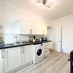 Daire West End Avenue Lt By Furnished - Contractor - Business - Relocating Families Harrogate