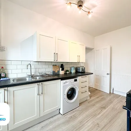 Daire West End Avenue Lt By Furnished - Contractor - Business - Relocating Families Harrogate